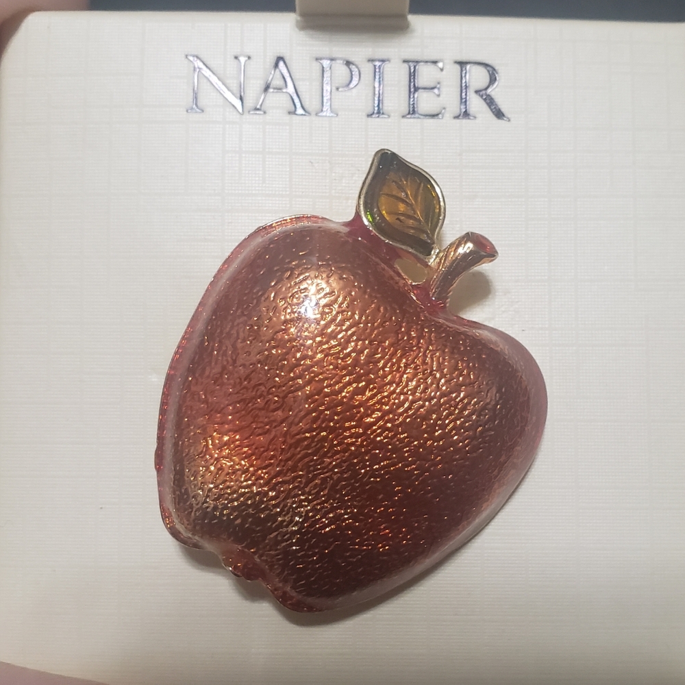 Napier NIB Red Enameled Apple Brooch - Picture 8 of 10